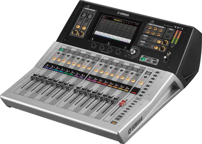 Yamaha TF1, 16 Channel Digital Mixing Console, view 3