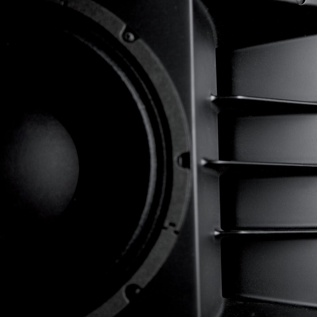 RCF HDL20-A Dual 10-Inch 1400W Active Line Array Module, view 8